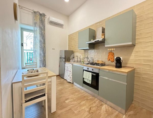 appartamento in vendita a Napoli in zona Poggioreale