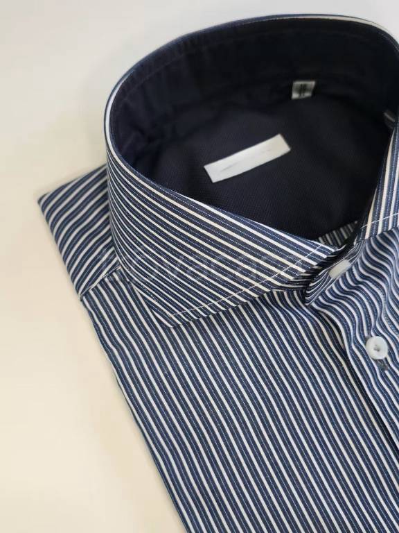 negozio in vendita a Napoli in zona Zona Industriale-Ferrovia