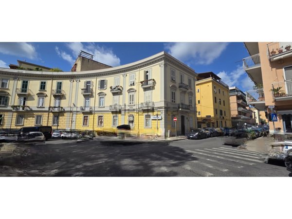 appartamento in vendita a Napoli in zona Bagnoli