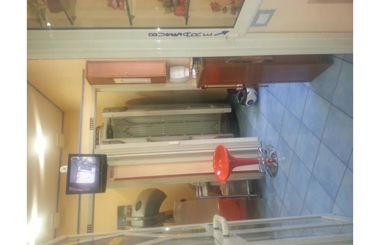 negozio in vendita a Napoli in zona Vomero