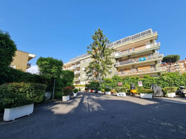 casa indipendente in vendita a Napoli in zona Capodimonte / Colli Aminei