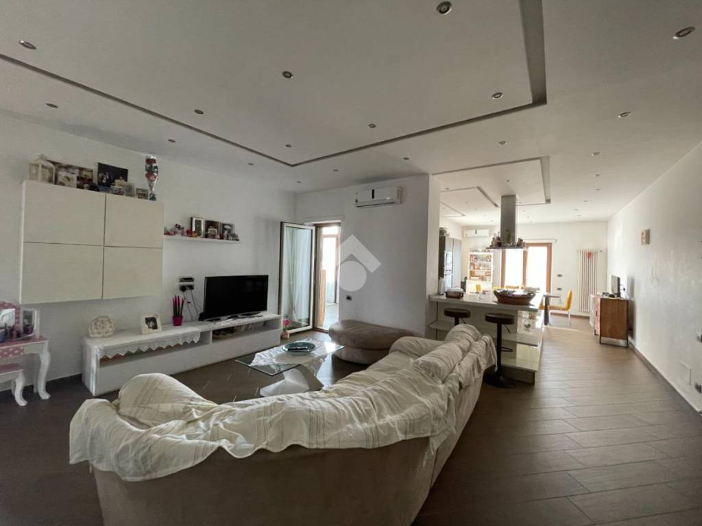 appartamento in vendita a Napoli in zona Ponticelli