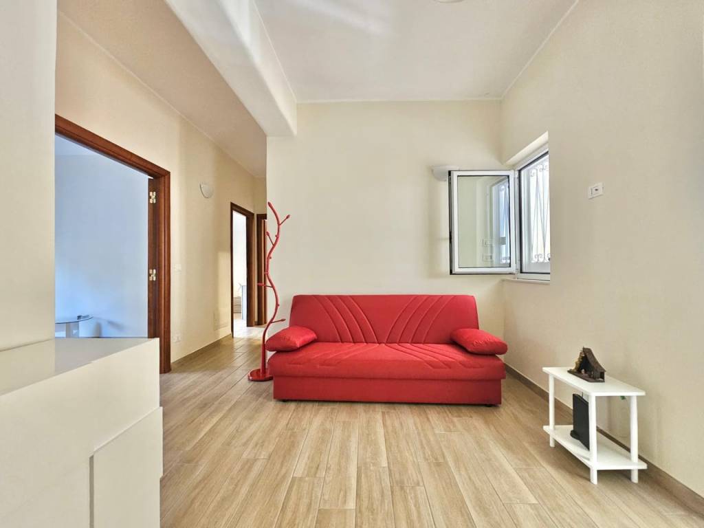 appartamento in vendita a Napoli in zona Arenella