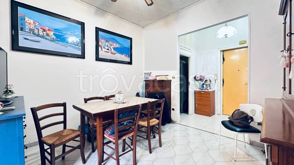 appartamento in vendita a Napoli in zona San Ferdinando