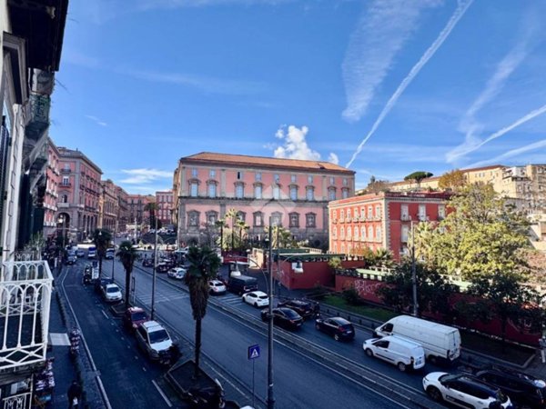 appartamento in vendita a Napoli in zona Stella