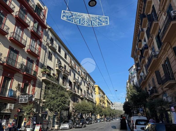 appartamento in vendita a Napoli in zona Pendino / San Giuseppe