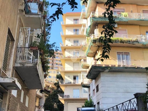 appartamento in vendita a Napoli