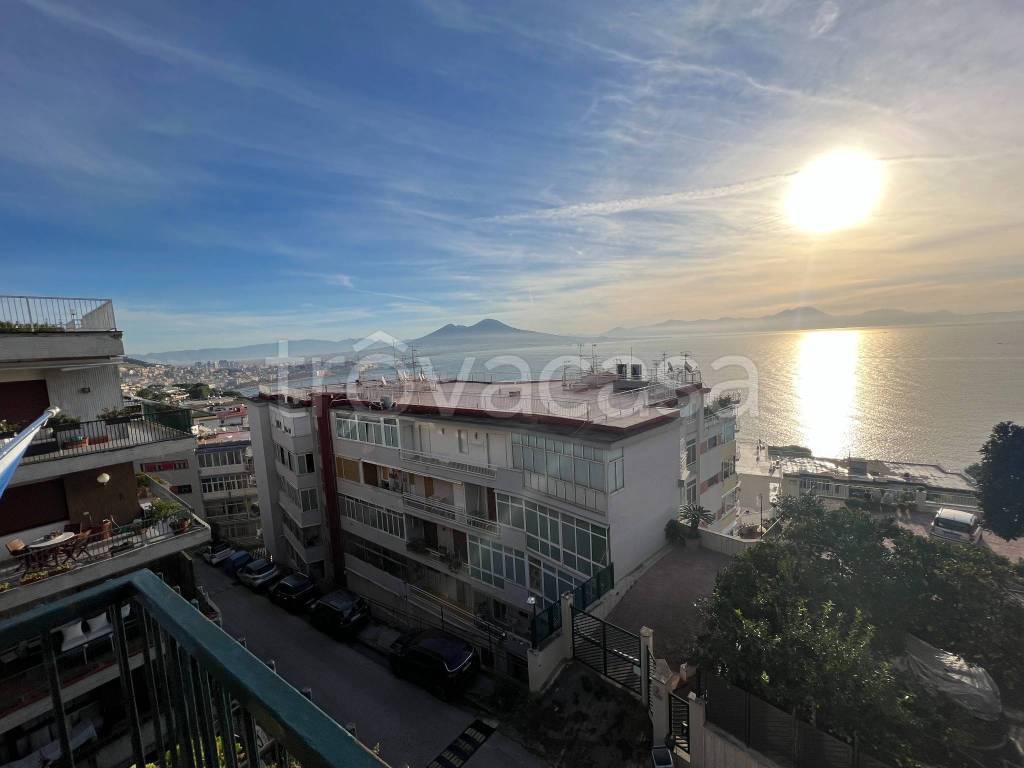 appartamento in vendita a Napoli in zona Posillipo