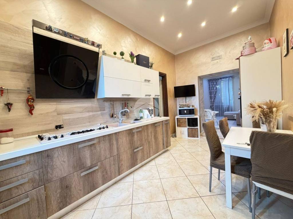 appartamento in vendita a Napoli in zona Capodichino