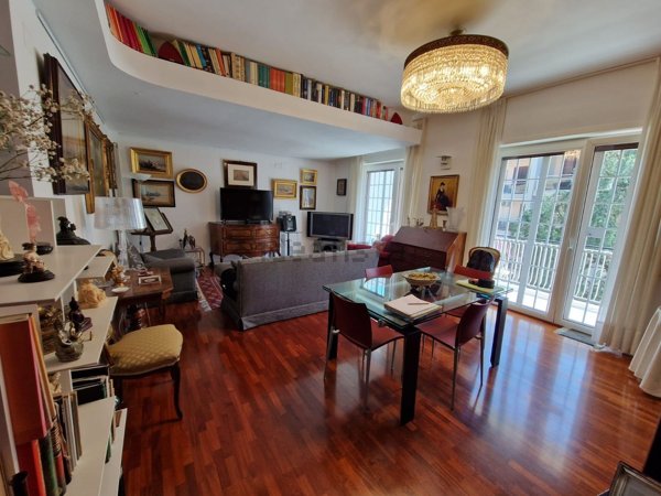 appartamento in vendita a Napoli in zona Vomero