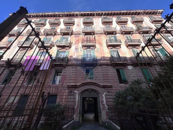 appartamento in vendita a Napoli in zona Stella