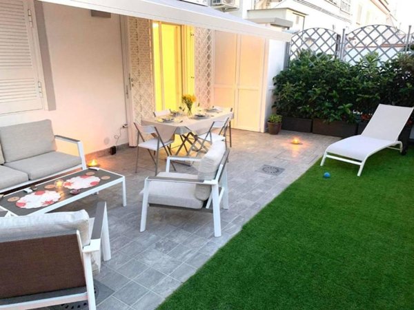 appartamento in vendita a Napoli in zona Bagnoli