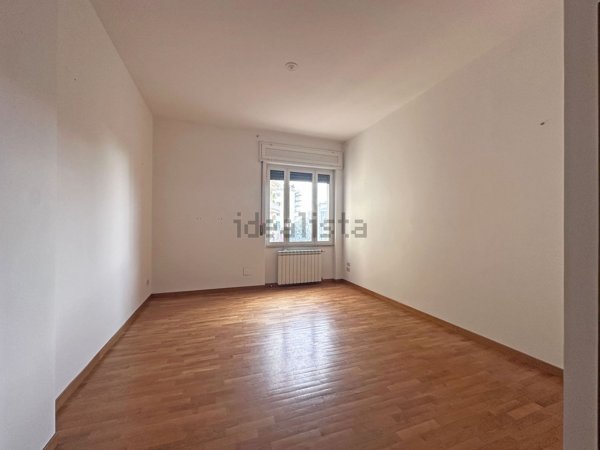 appartamento in vendita a Napoli in zona Chiaia