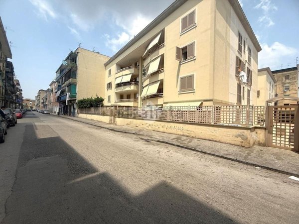 appartamento in vendita a Napoli in zona Secondigliano