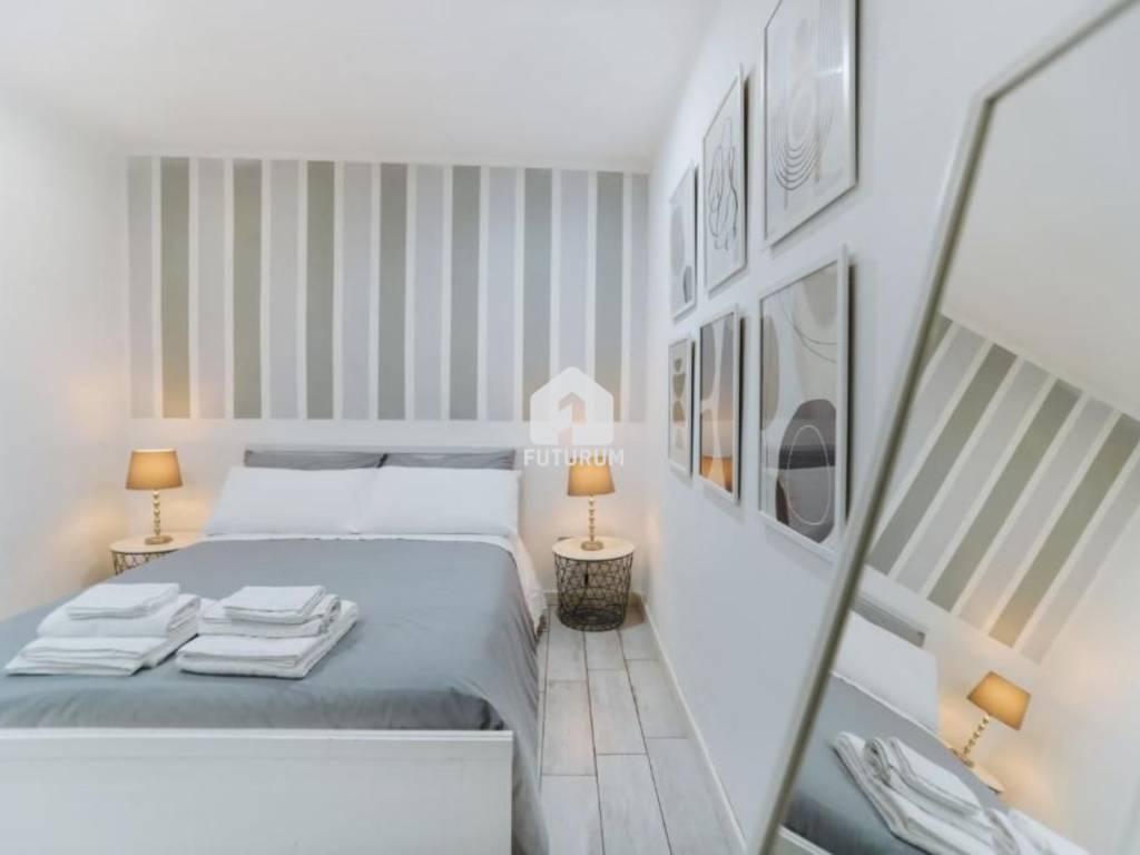 appartamento in vendita a Napoli in zona Montecalvario