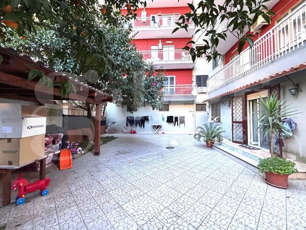 appartamento in vendita a Napoli in zona Pianura