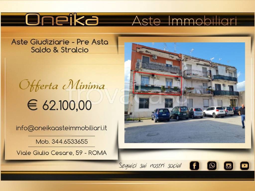 appartamento in vendita a Napoli in zona Barra