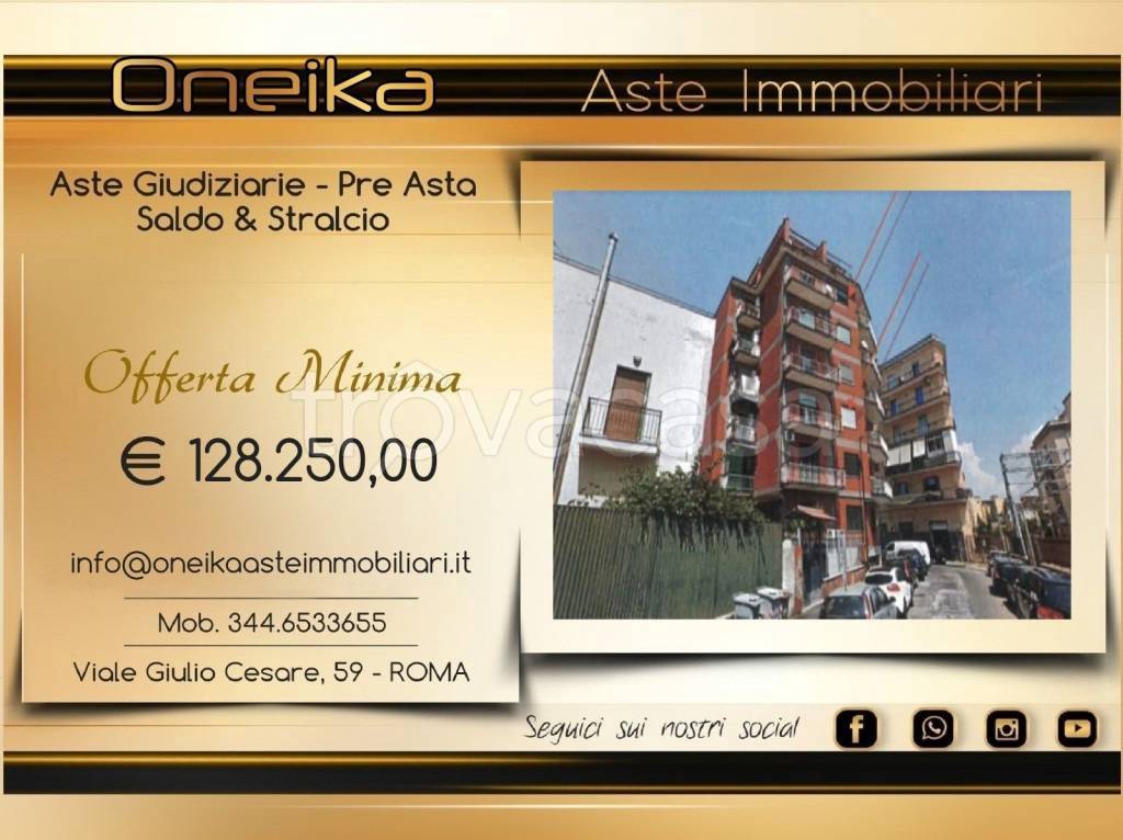 appartamento in vendita a Napoli in zona Bagnoli