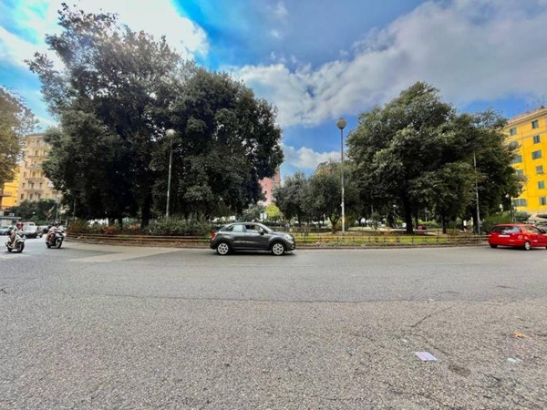 appartamento in vendita a Napoli in zona Arenella