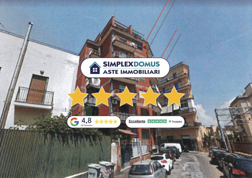 appartamento in vendita a Napoli in zona Bagnoli