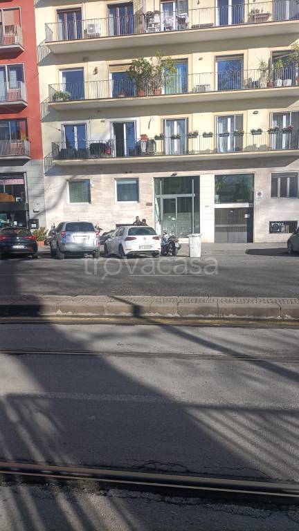appartamento in vendita a Napoli in zona Chiaia