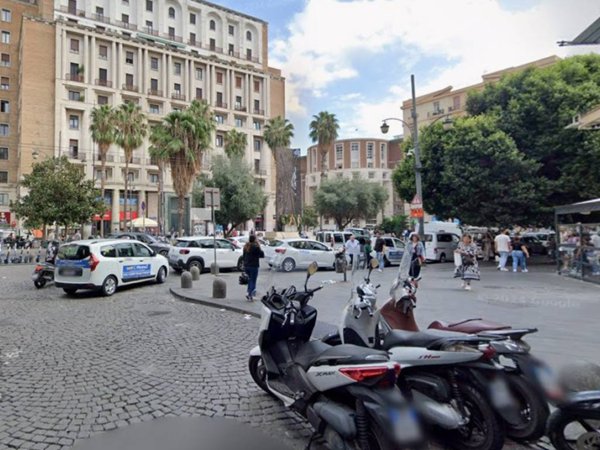 negozio in vendita a Napoli