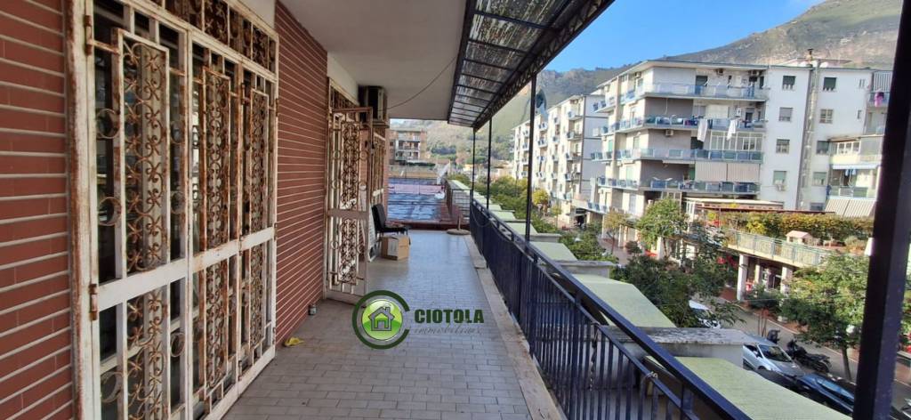 appartamento in vendita a Napoli in zona Soccavo