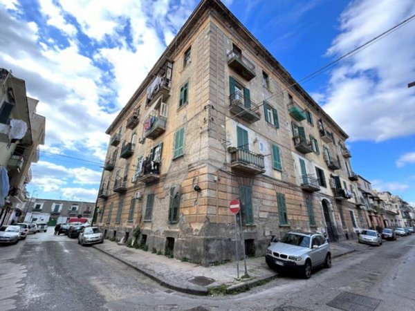 appartamento in vendita a Napoli in zona Capodichino