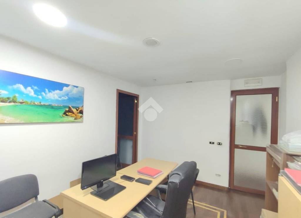 appartamento in vendita a Napoli in zona Capodimonte / Colli Aminei