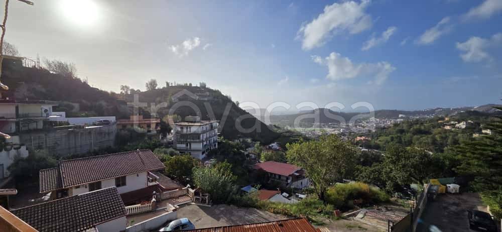 appartamento in vendita a Napoli in zona Pianura