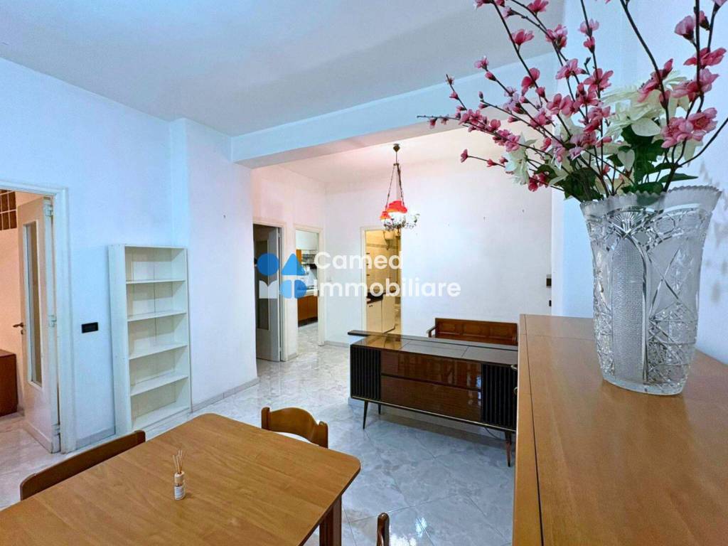 appartamento in vendita a Napoli in zona Fuorigrotta