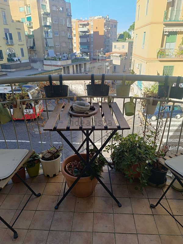 appartamento in vendita a Napoli in zona Arenella