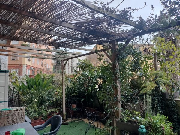 appartamento in vendita a Napoli in zona Arenella