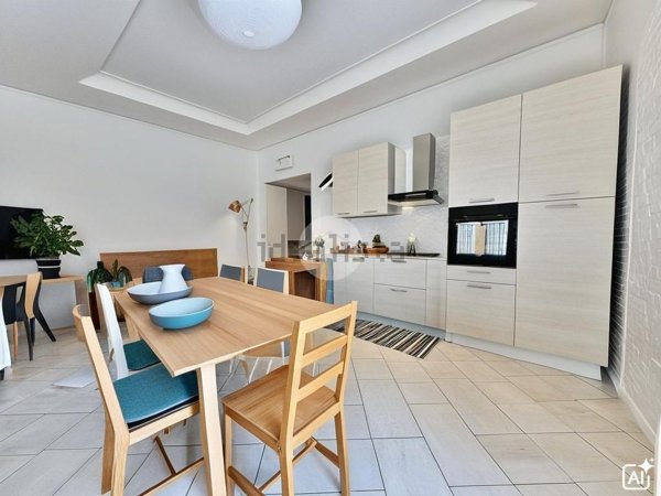 appartamento in vendita a Napoli in zona San Lorenzo