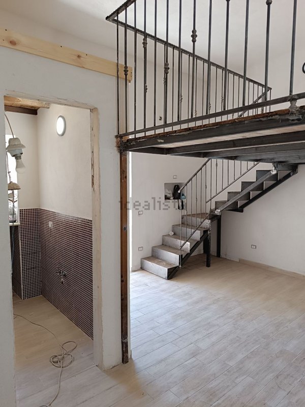 appartamento in vendita a Napoli in zona San Lorenzo