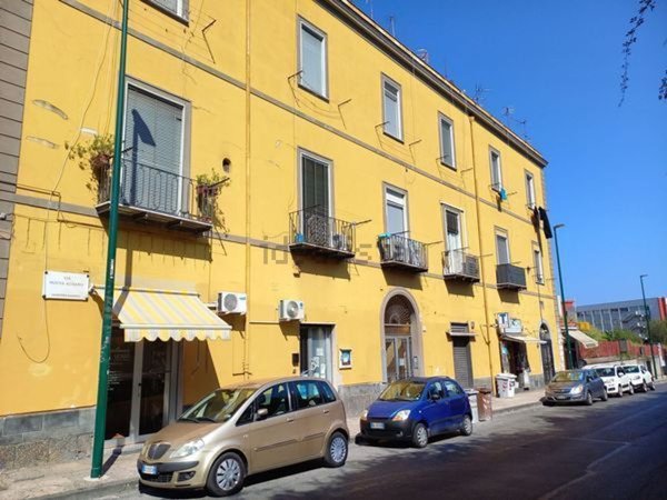 appartamento in vendita a Napoli in zona Bagnoli