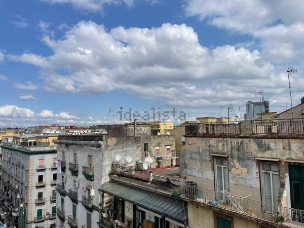 appartamento in vendita a Napoli in zona San Lorenzo