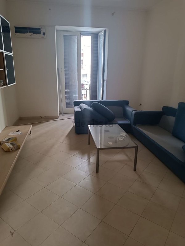 appartamento in vendita a Napoli in zona San Ferdinando