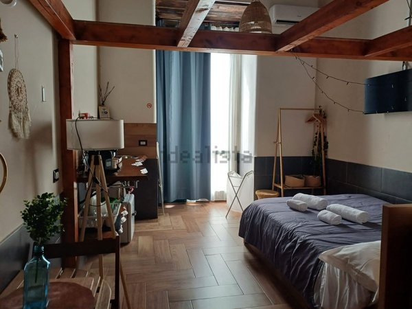 appartamento in vendita a Napoli in zona Pendino / San Giuseppe