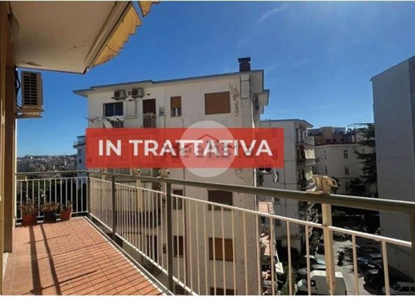 appartamento in vendita a Napoli in zona Chiaia