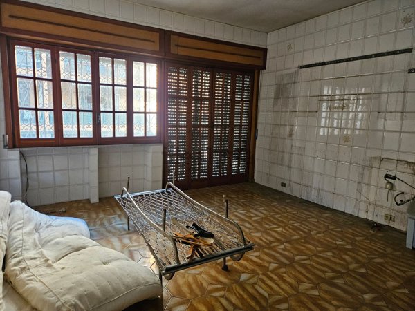 appartamento in vendita a Napoli in zona Fuorigrotta