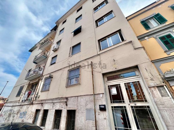 appartamento in vendita a Napoli in zona Bagnoli