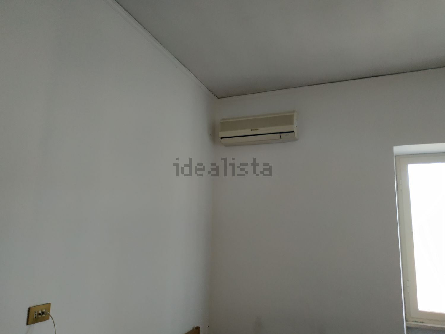 appartamento in vendita a Napoli in zona Fuorigrotta