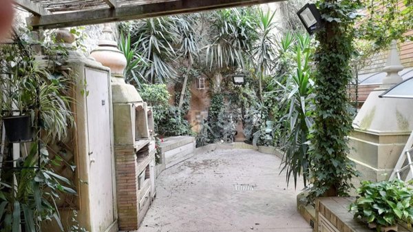 appartamento in vendita a Napoli in zona Posillipo