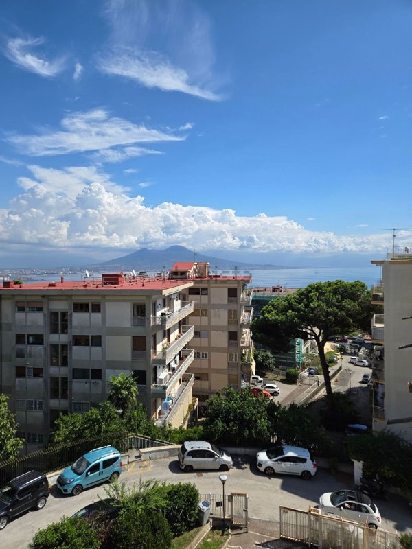 appartamento in vendita a Napoli in zona Posillipo