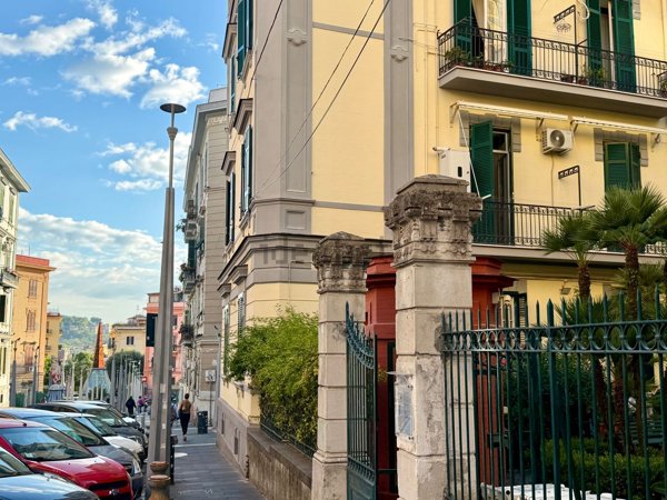 appartamento in vendita a Napoli