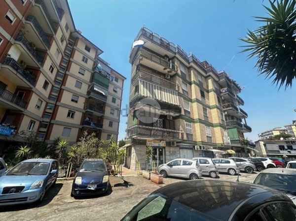 appartamento in vendita a Napoli in zona Fuorigrotta