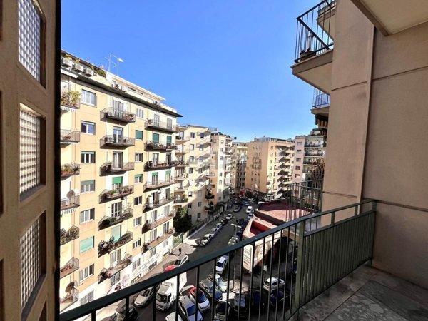 appartamento in vendita a Napoli in zona Arenella