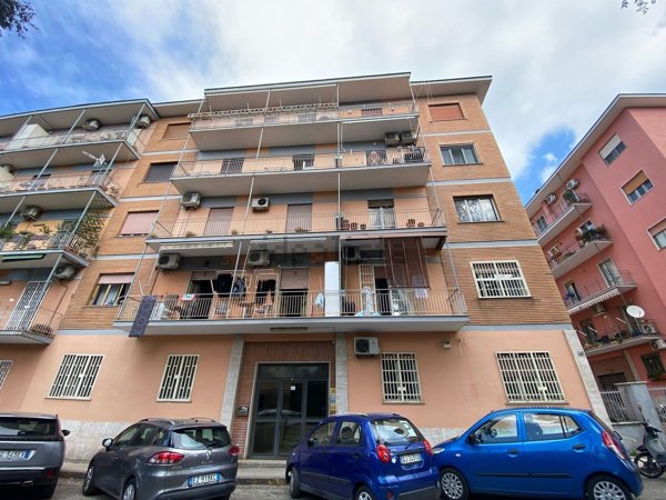 appartamento in vendita a Napoli in zona Fuorigrotta