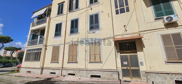 appartamento in vendita a Napoli in zona Barra